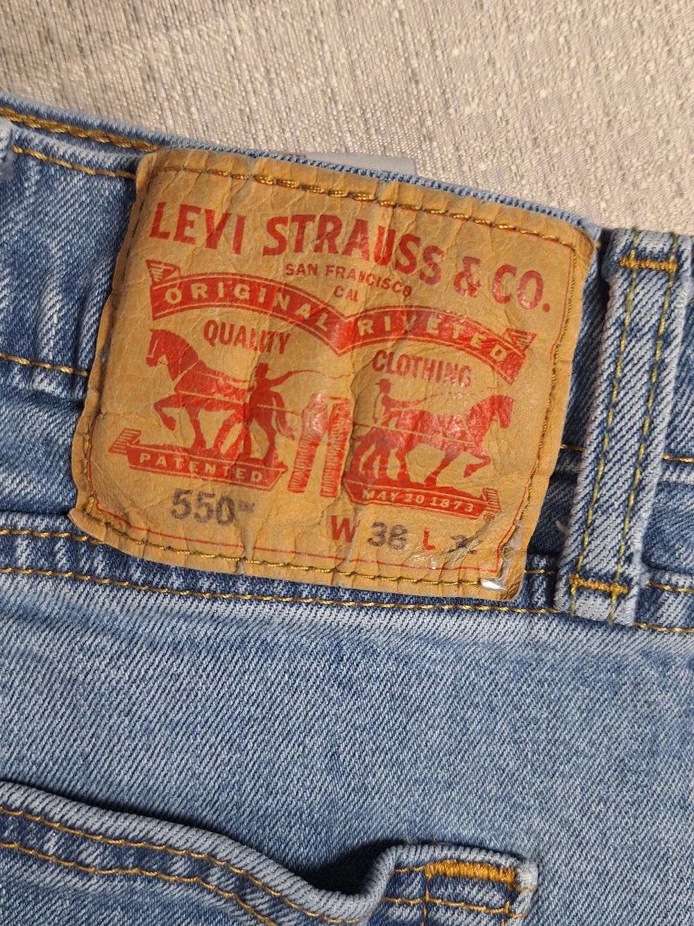 Levis levi 550
